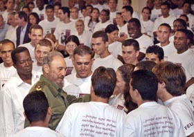 Cuba se multiplica, germina.